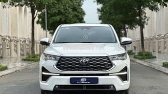 Toyota Innova 2024 Cross HEV 2.0 CVT - 5000 km
