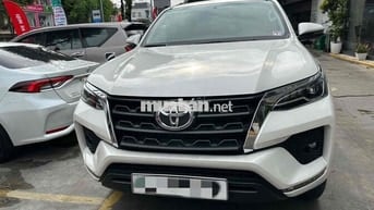 Toyota Fortuner 2.7AT 4X2 2022 Xe hãng bán