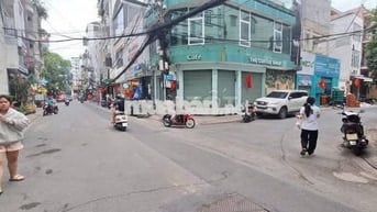 GÓC 2MT NGANG 7M NGAY CHỢ HOÀNG HOA THÁM