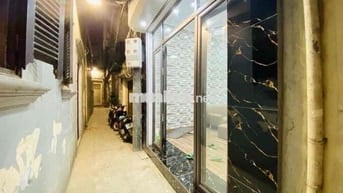 Bán Nhà Đẹp chỉ 3.75 tỷ 40m2 - 3 tầng - Bùi Xương Trạch