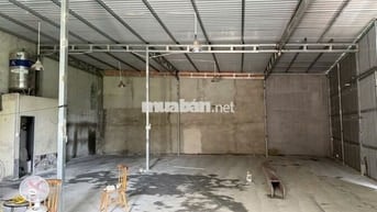 Cho thuê nhà kho 200m2 mặt tiền nhựa 10m thông Phan Văn Hớn,Bà Điểm,HM