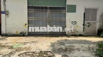 Cho thuê kho Hẻm 10 mét: 745/ Quang Trung P12 Gò Vấp
-Diện tích: 200m2