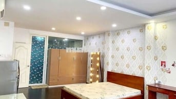 Phòng ~27m2, full nội thất, HXH 382 Lê Hồng Phong P1 Q10