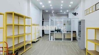 ✅ Cho thuê nhà 4 tầng mặt tiền : 2/9 , gần Cầu Hoà Xuân