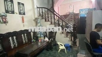 CHO THUÊ NHÀ NGUYÊN CĂN ĐỨC GIANG, LONG BIÊN 3 NGỦ - 4 triệu