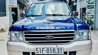 Ford Everest 2005 Gasoline XL 4x2 - 112000 km