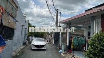 Cần bán nhà mới xây 1 trệt 1 lầu Diện Tích sổ 132m2 , gần chợ Tân Vạn