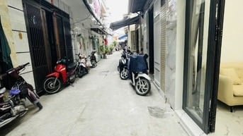 Hẻm 4M, Âu Dương Lân Q8, 3PN, Mới ở ngay, Nhỉnh 3 tỷ