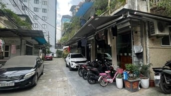 Cho thuê căn hộ tập thể tầng 1 ngõ 84 Ngọc Khánh
