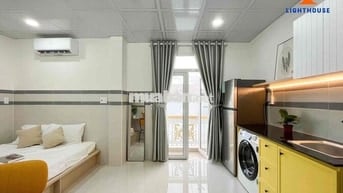 KHAI TRƯƠNG FULL NỘI THẤT BAN CÔNG CỬA SỔ GẦN HOÀNG DIỆU 2, GA METRO