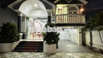 Nhà nguyên căn đẹp — Trung tâm TP Sóc Trăng, 3PN + 3 toilet, mặt tiền