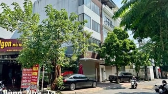 Việt Hưng, Vỉa hè oto tránh kinh doanh, Dt 75m2 - MT 5m