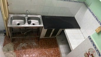 nhà 1 trệt  gác lửng nở hậu giá tốt
