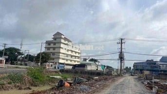 Bán đất mặt tiền kênh tiêu ,xã Xuân Thới Đông ,huyện Hóc Môn