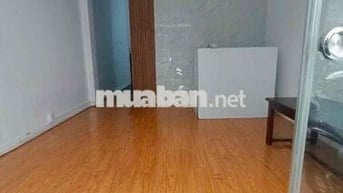 Cho thuê nhà MT Hoa Cau P7 Q Phú Nhuận.