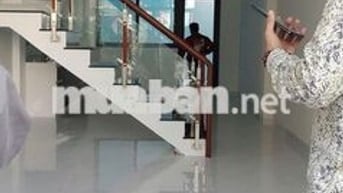 CHO THUÊ NHÀ PHỐ MẶT TIỀN TRỊNH ĐÌNH TRỌNG TÂN PHÚ PHÙ HỢP KINH DOANH