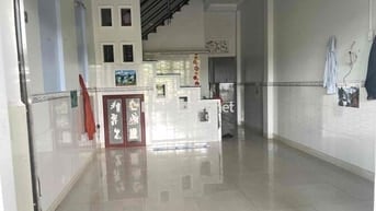 Nhà 1 Trệt 1 Lầu mặt tiền lớn cho thuê