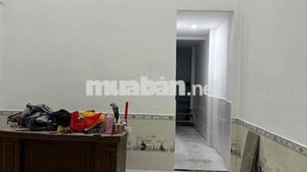 nhà mới gác lửng 2pn (1pn dưới +gác )1wc hẻm xe tải