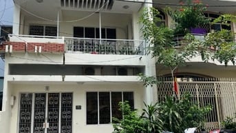 Nhà HXH 8m đường Thành Thái p12 Quận 10, 6x18 3 tầng giá chỉ 28,5 tỉ 