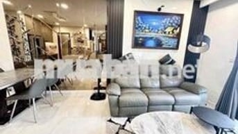 Bán căn hộ 3pn2wc Chung Cư Richstar quận Tân Phú