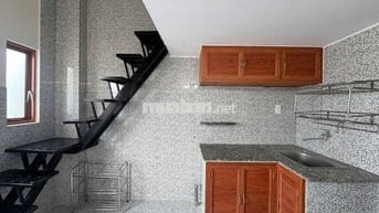 CĂN HỘ CÓ MÁY LẠNH - CỬA SỔ TRỜI NGAY ĐH IUH CS3 - ĐH NTT -NGUYỄN OANH