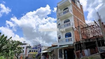 NHÀ ĐẸP 4Tầng, CHẲNG KHÁC GÌ MT, HIỆP THÀNH 43, Q12, DTSD 206m2,
