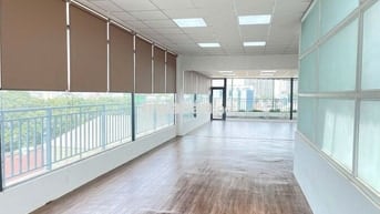 📢 CHO THUÊ SÀN VĂN PHÒNG HUỲNH VĂN BÁNH - 120M2 - HẦM 5 LẦU + TM