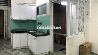 Chung cư Bàu Cát 2, đường bàu cát 7, P14. Lầu 2 nhà đẹp