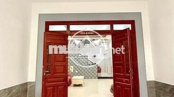 CHO THUÊ NHÀ 3 TẦNG – CÓ SÂN ĐẬU ÔTÔ – HẺM XE TẢI, HBC, THỦ ĐỨC.