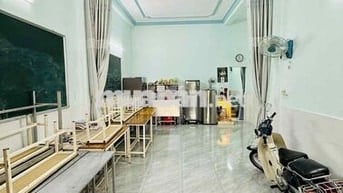 Bán Nhà Mặt Tiền, Lý Thánh Tông, Tân Phú, 5M X 20M, 3 Tầng, Chỉ 9.1 TỶ