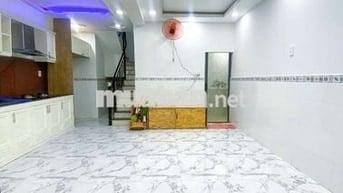 NHÀ GIÁ RẺ - CMT8 -Q3 - 50 M2 - 1 trệt ,1lầu - 3PN -2WC.. GIÁ 5 TỶ. TL