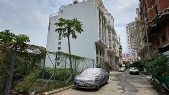 Nhà mặt tiền ngay Quốc Hương phường Thảo Điền quận 2 (9x24m) giá 51 tỷ