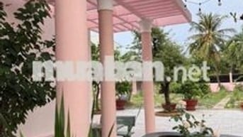 BIỆT THỰ SÂN VƯỜN,DT 30*60M,2PN,3WC,CÓ SÂN BÓNG,ĐƯỜNG NHỰA XE HƠI CHẠY