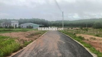 2000m2 cách DT.741 và Trung tâm Hành chính xã mới 700 mét, bán lẻ 1sao