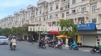 Nhà diện tích 5x20m 1 trệt 4 lầu, mặt tiền Nguyễn Văn Lượng