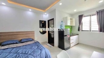 QUẬN 10- CỬA SỔ LỚN BAN CÔNG FULL NT- VẠN HẠNH MALL