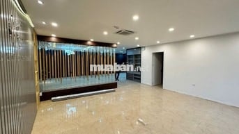 Cho Thuê Văn Phòng 140m2 - 35 Triệu/Tháng Mặt Phố Duy Tân, Cầu Giấy