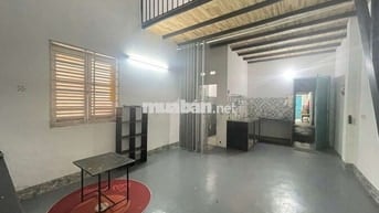 NHÀ HẺM XE TẢI NGAY CHỢ ĐẦU MỐI, Ở+LÀM KHO CHỨA HÀNG 2PN 2WC SÂN OTO