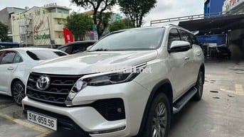 Toyota Fortuner 2022 máy xăng, 1 cầu, std, giá tl
