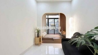 CHO THUÊ CĂN HỘ CAO CẤP STUDIO BAN CÔNG FULL NỘI THẤT GẦN ĐẠI HỌC UEH