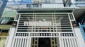 Nhà 3 tầng, 4 phòng ngủ đường Võ Trường Toản