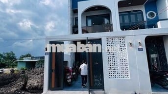 Bán nhà 2 tầng 120m², 3PN Đinh Đức Thiện, Cần Đước, Long An