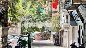 Bán căn chung cư Tầng 1 phố Lạc Trung oto đỗ cửa 2 thoáng 80m giá nhỉn