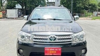 Toyota Fortuner 2010 2.7V 4x4 AT -