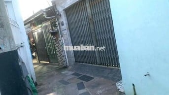 bán căn nhà Linh Tây gàn ngã 5 Thủ Đức rẻ