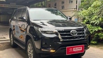 2024 Fortuner 2.7V - lướt 2.700- máy xăng 1 cầu