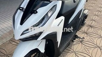 Vario 125 2020 trắng đen.