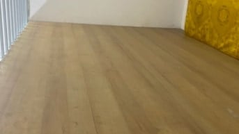 Phòng ở rộng rãi, gần chợ, thuận tiện đi lại