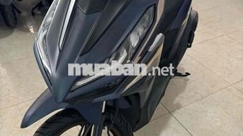 vario 125 2025 odo:400km