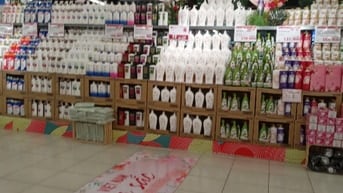 Cửa Hang Hóa Mỹ Phẩm Kim Thanh